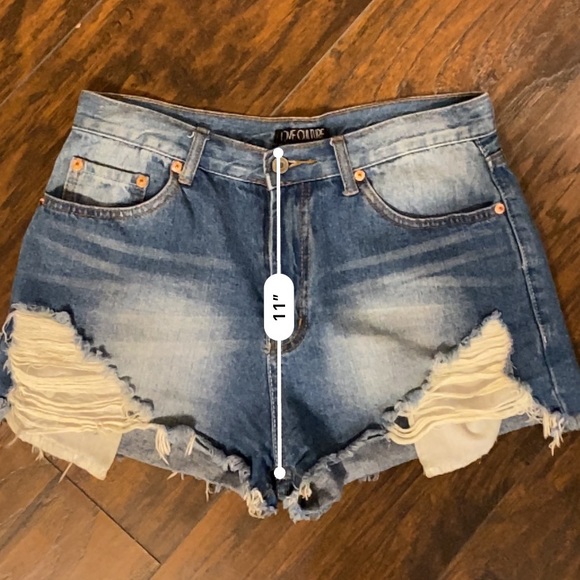 🌵 Cute High Rise Shorts 🌵 - Picture 8 of 10